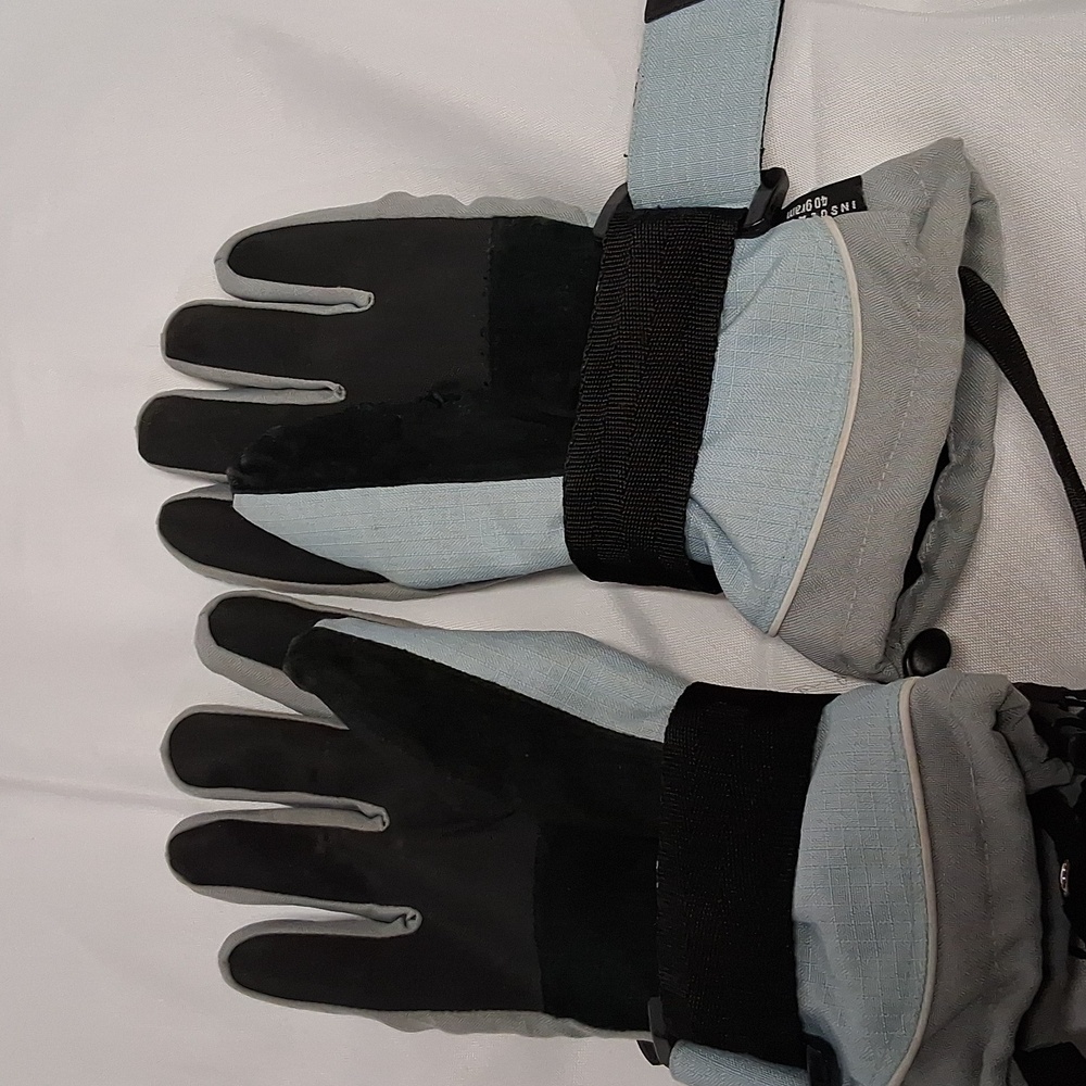 Thinsulate Insulated 40gram Light Blue Ski Gear Gloves - Picture 5 of 6